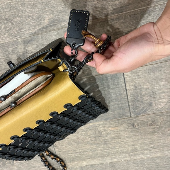 Coach Dinky - Picture 6 of 8